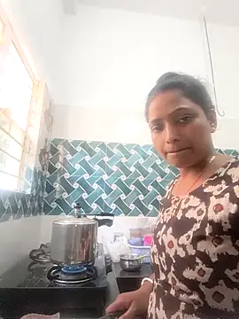 Hot-Tinaa online show from 02-14-26, 08:22