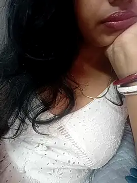 Hot-Tinaa online show from 04-03-26, 01:03