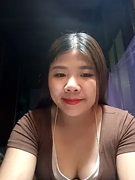 Snapshot of Lioe_koei chatting on 04-21-26, 02:04 Lioe koei online show from 04-21-26, 02:04