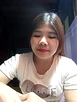 Snapshot of Lioe_koei chatting on 04-24-26, 02:25 Lioe koei online show from 04-24-26, 02:25