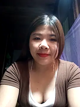 Snapshot of Lioe_koei chatting on 04-28-26, 01:04 Lioe koei online show from 04-28-26, 01:04