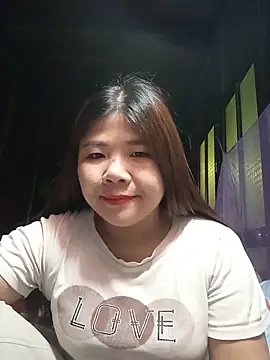 Snapshot of Lioe_koei chatting on 05-26-26, 01:56 Lioe koei online show from 05-26-26, 01:56