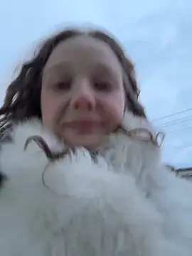 outside rosy online show from 04-28-26, 05:51