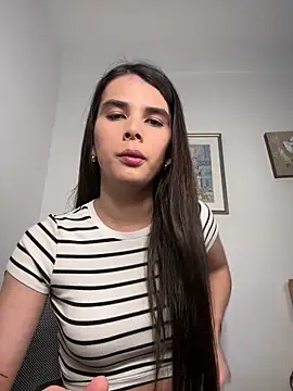 Snapshot of Lily_WellGifted chatting on 02-11-26, 01:49 Lily WellGifted online show from 02-11-26, 01:49