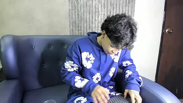 Dogan Renzo0 online show from 02-14-26, 08:27