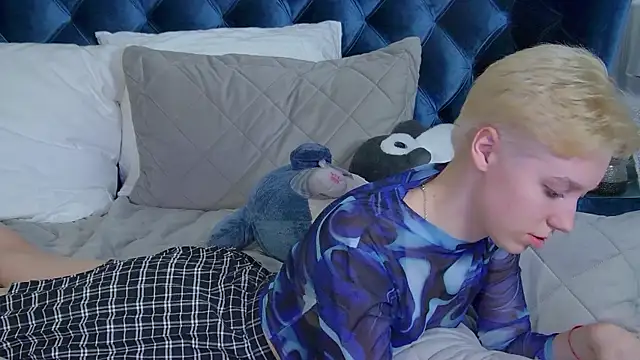 Snapshot of AgataGate chatting on 03-04-26, 03:56 AgataGate online show from 03-04-26, 03:56