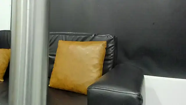 Snapshot of KiaraBlack_01 chatting on 02-24-26, 09:57 KiaraBlack 01 online show from 02-24-26, 09:57