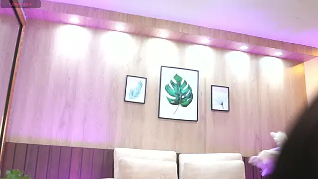 IzisLust online show from 02-16-26, 11:39