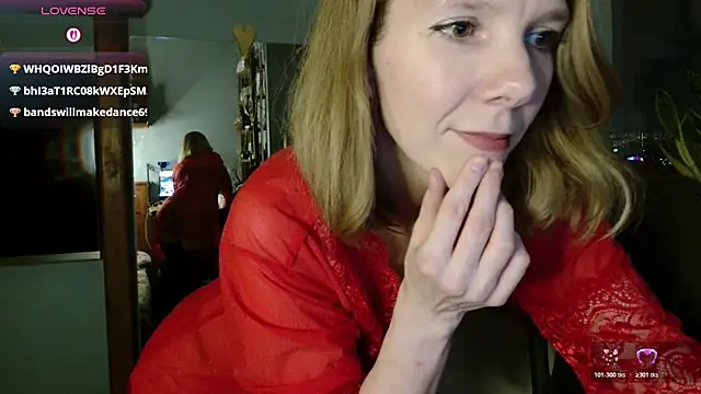 Snapshot of Daisy_Lovely chatting on 02-07-26, 04:11 Daisy Lovely online show from 02-07-26, 04:11