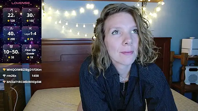 Snapshot of Daisy_Lovely chatting on 02-09-26, 04:27 Daisy Lovely online show from 02-09-26, 04:27