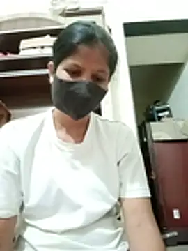 Snapshot of Prajakta123 chatting on 07-14-26, 04:13 Prajakta123 online show from 07-14-26, 04:13