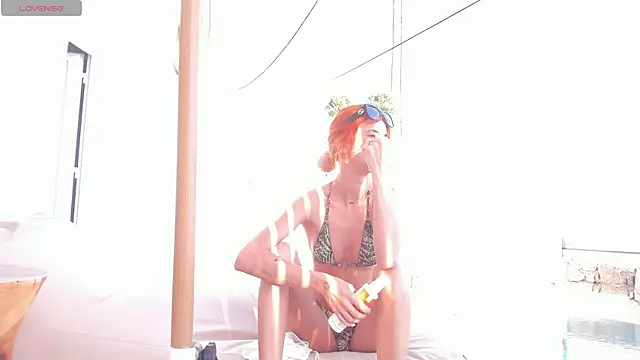 Snapshot of KikkoLee chatting on 06-26-26, 04:11 KikkoLee online show from 06-26-26, 04:11