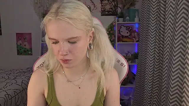 Mia WaterFall online show from 05-29-26, 03:26