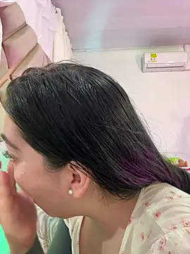 Snapshot of KathiaJenner chatting on 03-01-26, 10:39 KathiaJenner online show from 03-01-26, 10:39