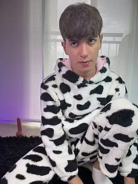 Naim TheKing online show from 04-08-26, 08:31