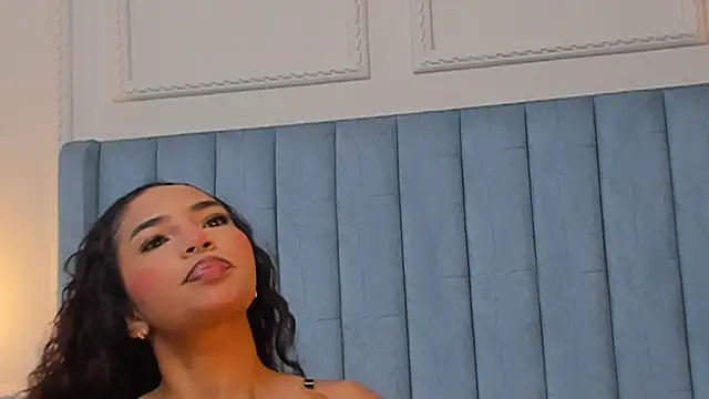 Snapshot of Scarlett-Banner chatting on 02-23-26, 02:58 Scarlett-Banner online show from 02-23-26, 02:58