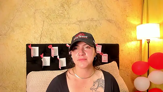 Snapshot of JeniferPowell_nm chatting on 02-20-26, 06:19 JeniferPowell nm online show from 02-20-26, 06:19