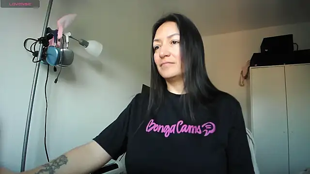 Yulian Milf online show from 03-21-26, 10:09