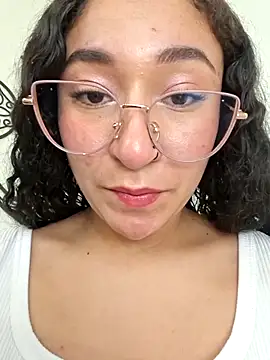 Dany Moon  online show from 04-15-26, 07:43