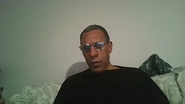 swimmer2496 online show from 02-09-26, 01:20