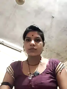 Snapshot of Radha_hot chatting on 06-16-26, 11:51 Radha hot online show from 06-16-26, 11:51
