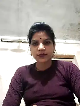 Snapshot of Radha_hot chatting on 06-17-26, 06:53 Radha hot online show from 06-17-26, 06:53
