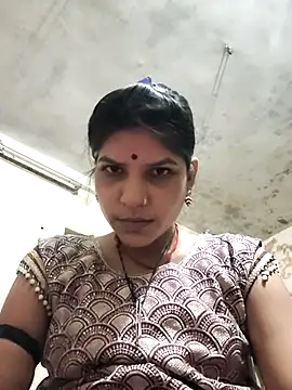 Snapshot of Radha_hot chatting on 06-28-26, 05:30 Radha hot online show from 06-28-26, 05:30