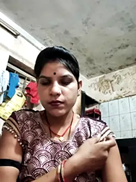 Snapshot of Radha_hot chatting on 07-10-26, 12:52 Radha hot online show from 07-10-26, 12:52
