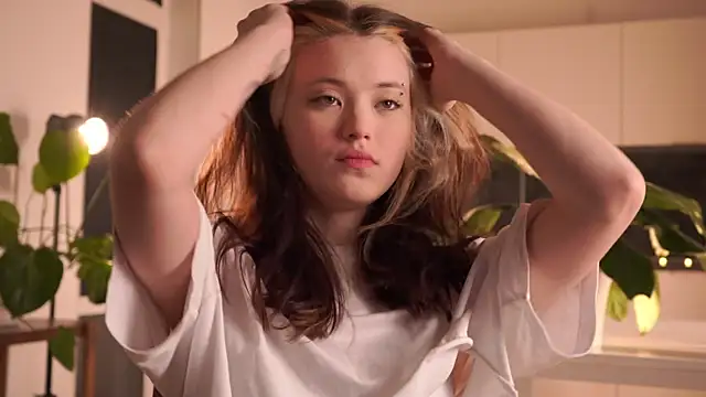 EleniRoeber online show from 02-25-26, 04:16