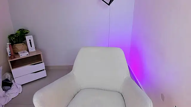 Fatima senghor online show from 04-18-26, 08:09