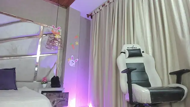 francis 20 online show from 04-21-26, 01:06