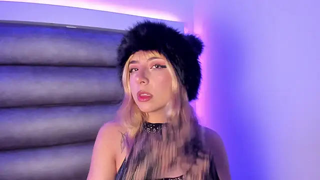 Snapshot of adhalee_js chatting on 02-06-26, 08:23 adhalee js online show from 02-06-26, 08:23