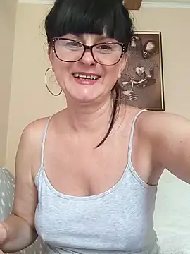 AliceSwan57 online show from 06-19-26, 07:12
