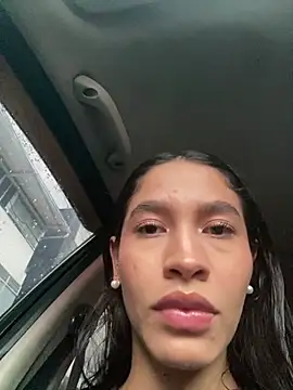 Snapshot of JuliaaVega chatting on 02-13-26, 12:01 JuliaaVega online show from 02-13-26, 12:01