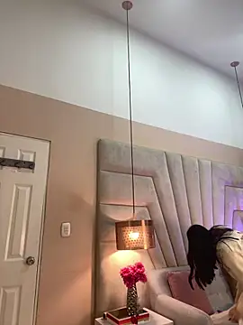 Snapshot of JuliaaVega chatting on 02-25-26, 12:15 JuliaaVega online show from 02-25-26, 12:15