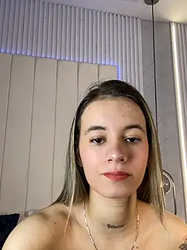 Snapshot of JuliaColemann chatting on 02-13-26, 12:12 JuliaColemann online show from 02-13-26, 12:12