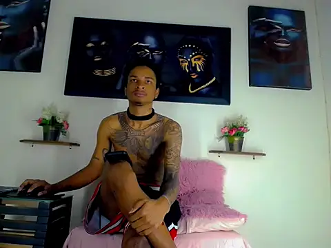 Tatoo Noah online show from 03-10-26, 05:07