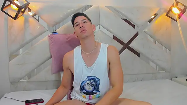 Snapshot of Angel_Sanzz chatting on 02-18-26, 01:29 Angel Sanzz online show from 02-18-26, 01:29