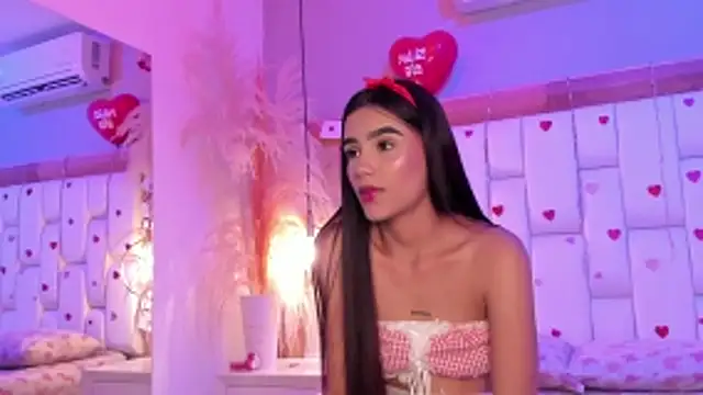 StefanyCondia online show from 02-18-26, 06:04