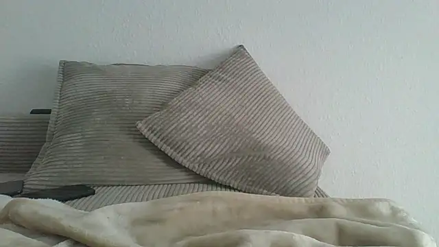 Noira xxx online show from 04-15-26, 07:37