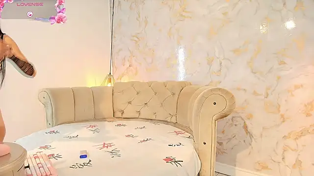 tifanibrown online show from 02-05-26, 01:16