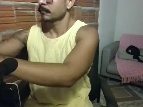 moreno18rn online show from 04-12-26, 01:49