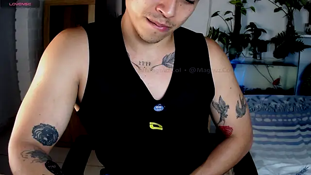 Snapshot of Magnuz_Col chatting on 07-05-26, 04:19 Magnuz Col online show from 07-05-26, 04:19