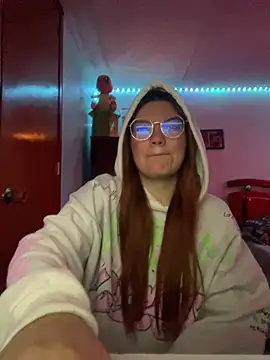 Snapshot of Vixroy7 chatting on 02-04-26, 10:15 Vixroy7 online show from 02-04-26, 10:15