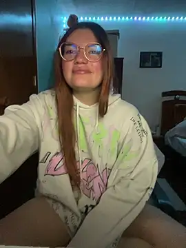 Snapshot of Vixroy7 chatting on 03-01-26, 01:40 Vixroy7 online show from 03-01-26, 01:40