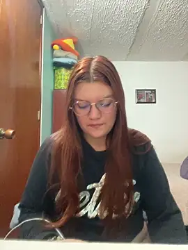 Snapshot of Vixroy7 chatting on 06-17-26, 12:02 Vixroy7 online show from 06-17-26, 12:02