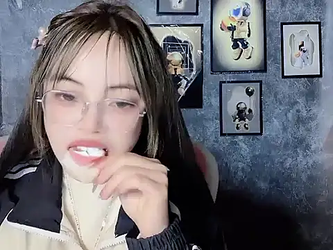 Suki 99 online show from 03-09-26, 04:00