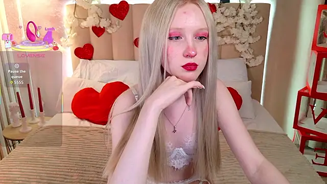 Sia Hart online show from 02-15-26, 12:03