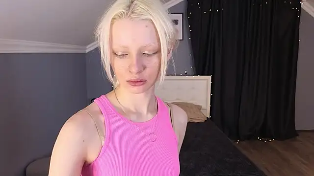 Snapshot of Naomi_Demio chatting on 02-25-26, 09:19 Naomi Demio online show from 02-25-26, 09:19