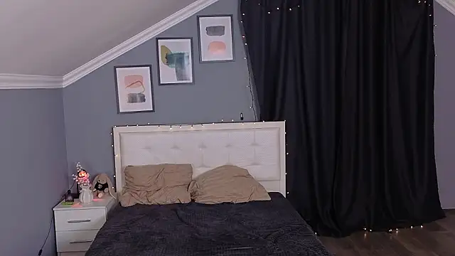 Snapshot of Naomi_Demio chatting on 03-04-26, 10:10 Naomi Demio online show from 03-04-26, 10:10